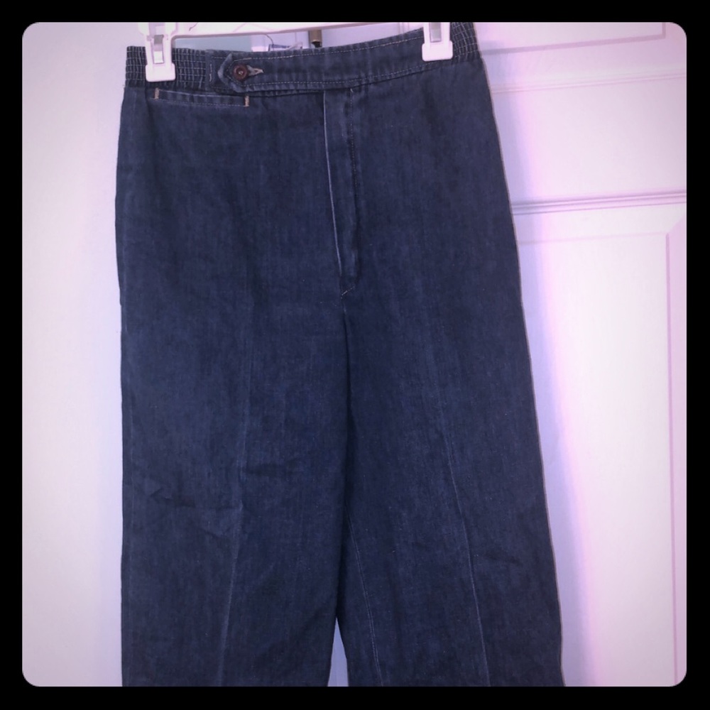 Trendy side buttoned jeans